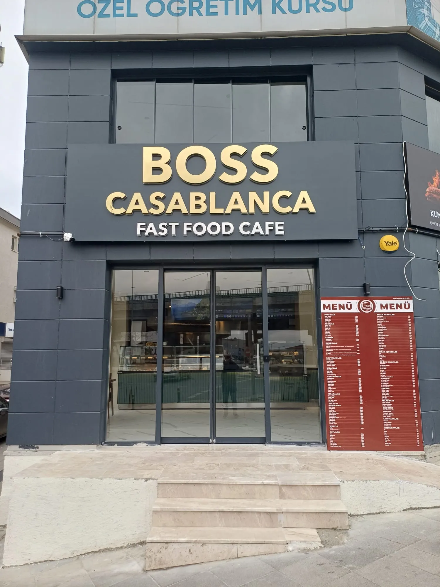 Boss Casablanca kafe Silivri'de açıldı